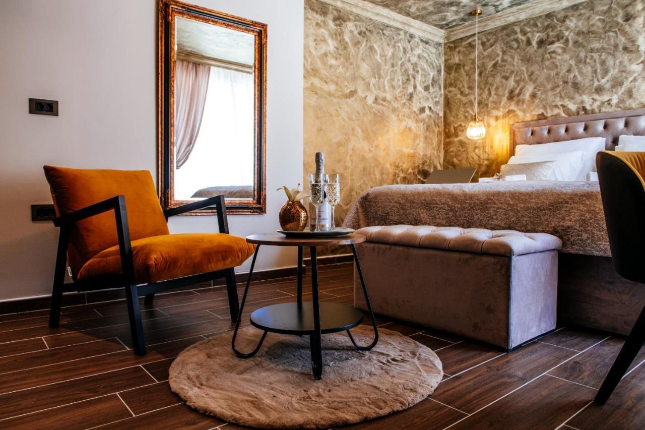 Luxury Rooms Vindemiae ซาดาร์ ภายนอก รูปภาพ